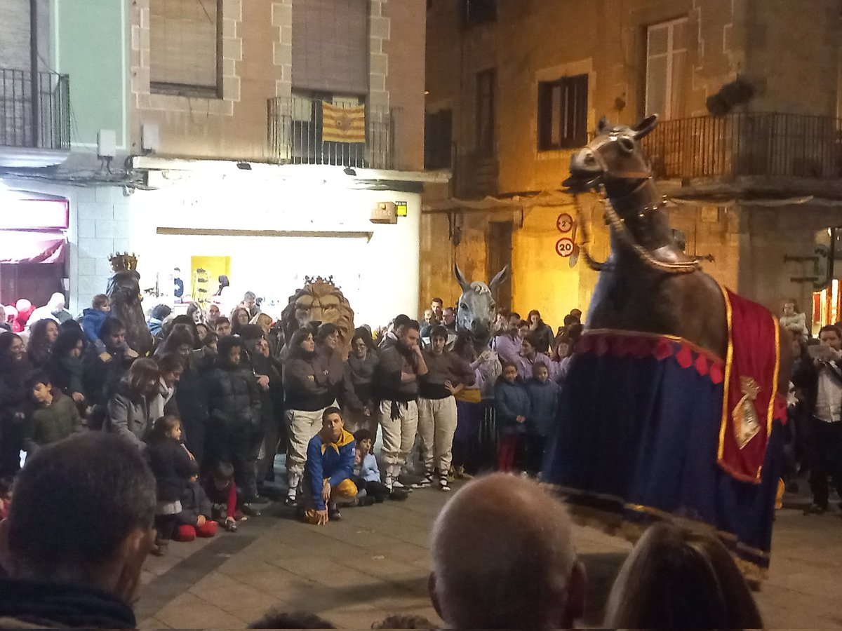 jordiCaV's tweet photo. Està molt bé fer coses però @matarocat @CulturaMataro si en feu publicitat estaria molt millor. No @DBotePaz https://t.co/Q2AkJMG76n