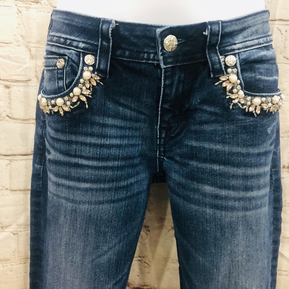 tNtResell's tweet photo. So good I had to share! Check out all the items I'm loving on @Poshmarkapp from @ayyyouline #poshmark #fashion #style #shopmycloset #hm #albertomakali #missme: https://t.co/mh5V6fH3Mr https://t.co/Bvint7UO7L