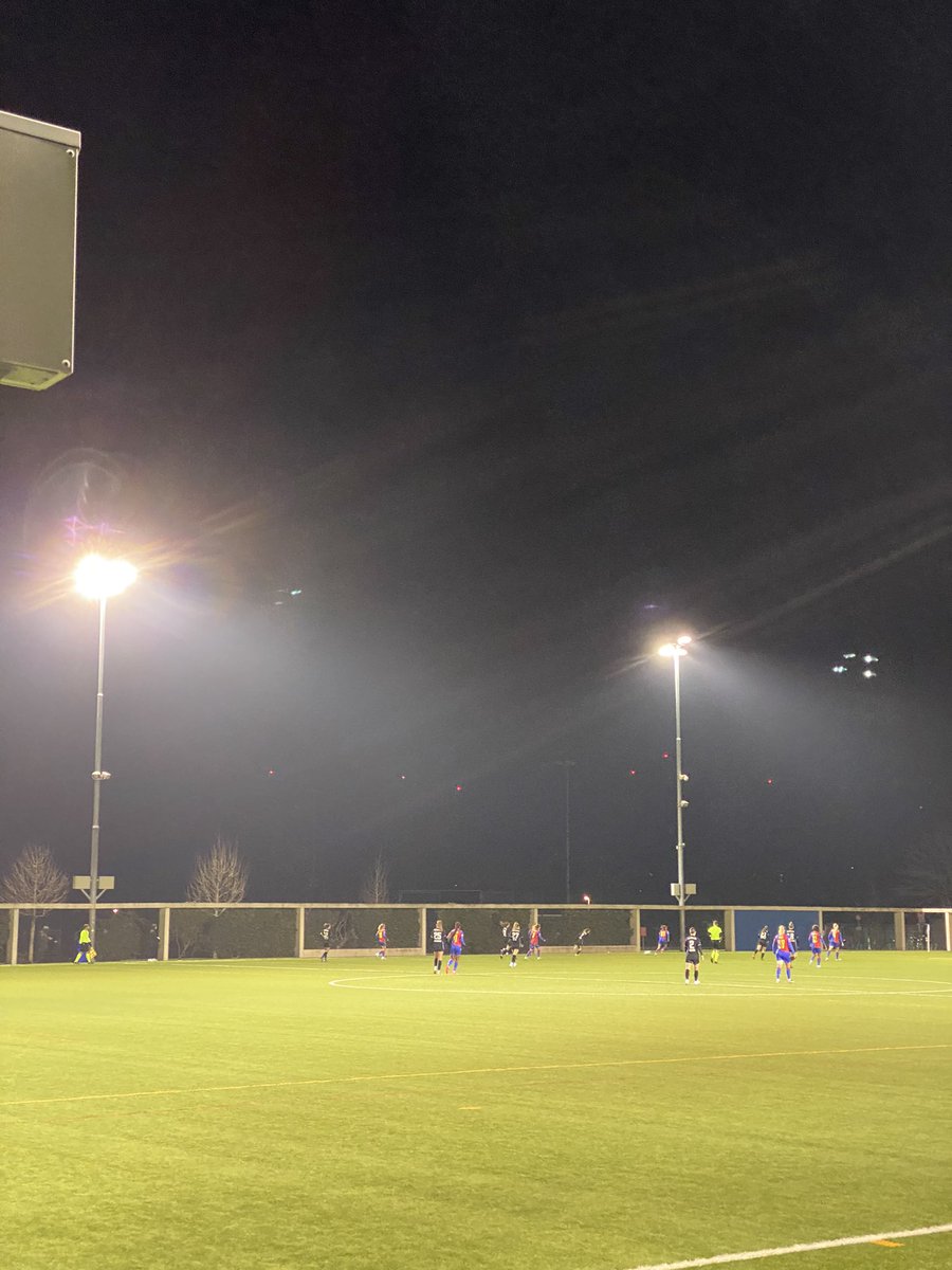 Anpfiff 🔴🔵⚽️🔴⚫️
#fcbasel #fcbaselfrauen #fussball