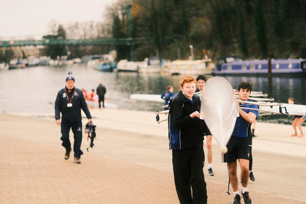 HLC_catlett's tweet photo. @KingsRochSport A great outing. Thank you @KingsRochSport Team Rowing https://t.co/sMxQ8nm39J