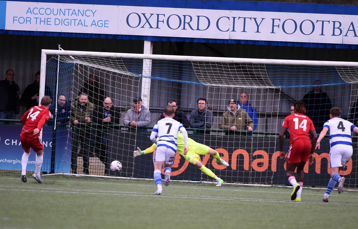 OxCityFC's tweet photo. 🧤 Adnan Kanuric appreciation tweet! 

A first clean-sheet for City with a penalty save chucked in for good measure. 

#OCFC https://t.co/oSJ5NvDiog