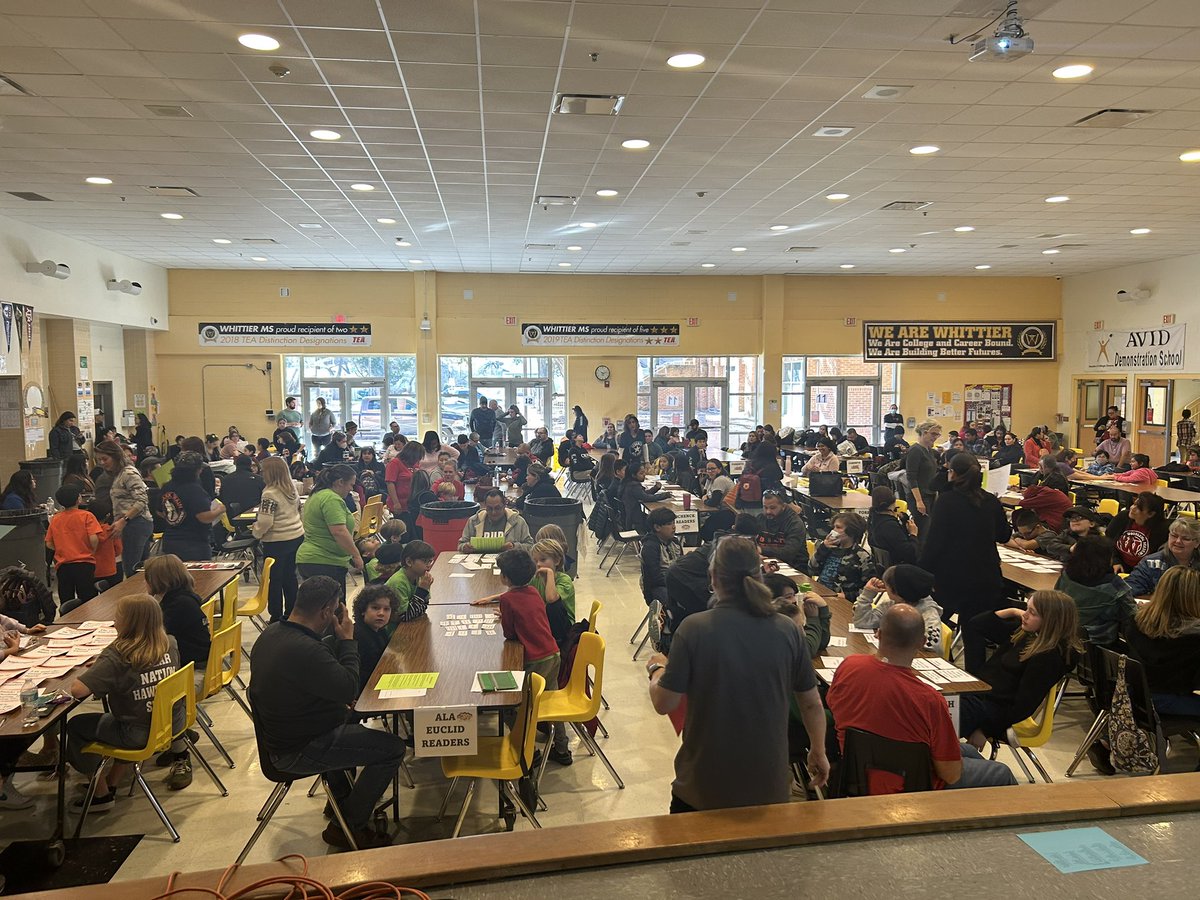 beclanda's tweet image. Another amazing day with SAISD at the Battle of the Books Competition at Whittier MS. Thank you to the over 200 student competitors, families, &amp;amp; librarians who joined us today!  Congrats to our 1st place winners Schenck Team 2! @SAISDLibraries @PattiSalzmann @DrJaimeAquino