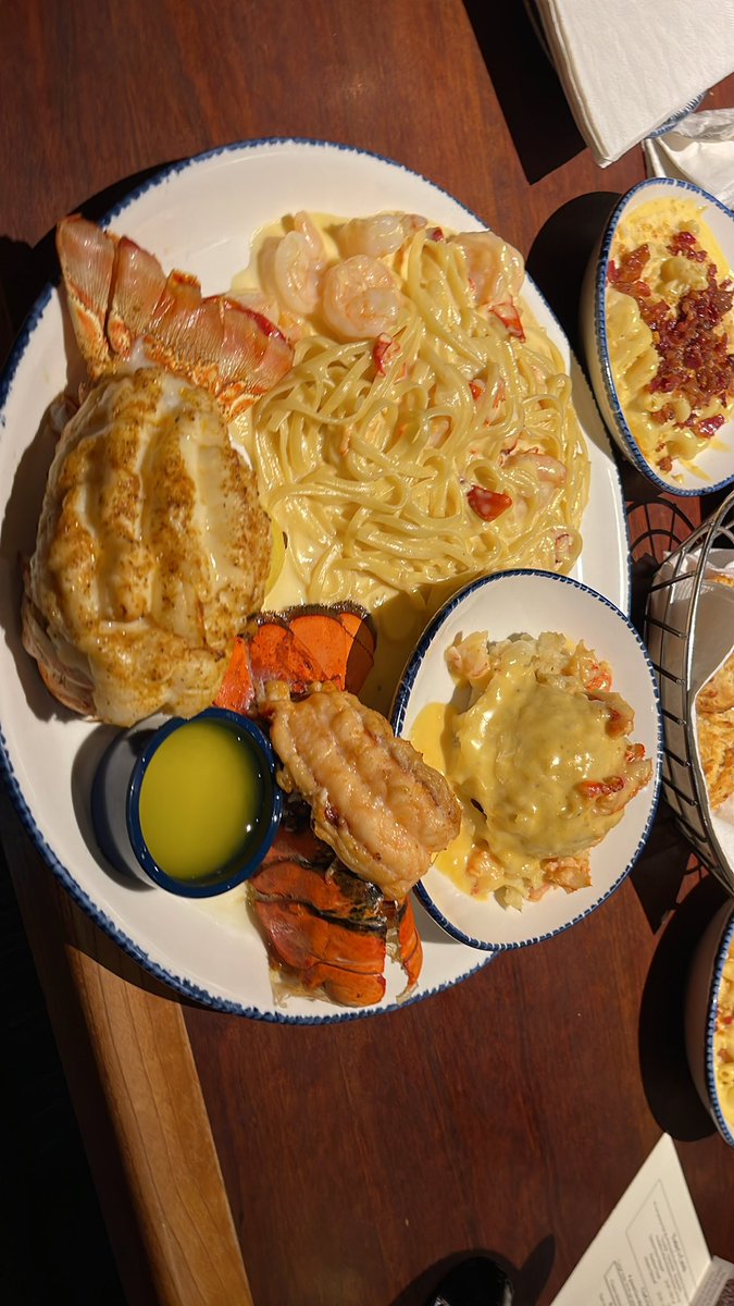danielopps's tweet photo. @redlobster deliiiii👌👌👌🔥 https://t.co/oAt6zoT5UO