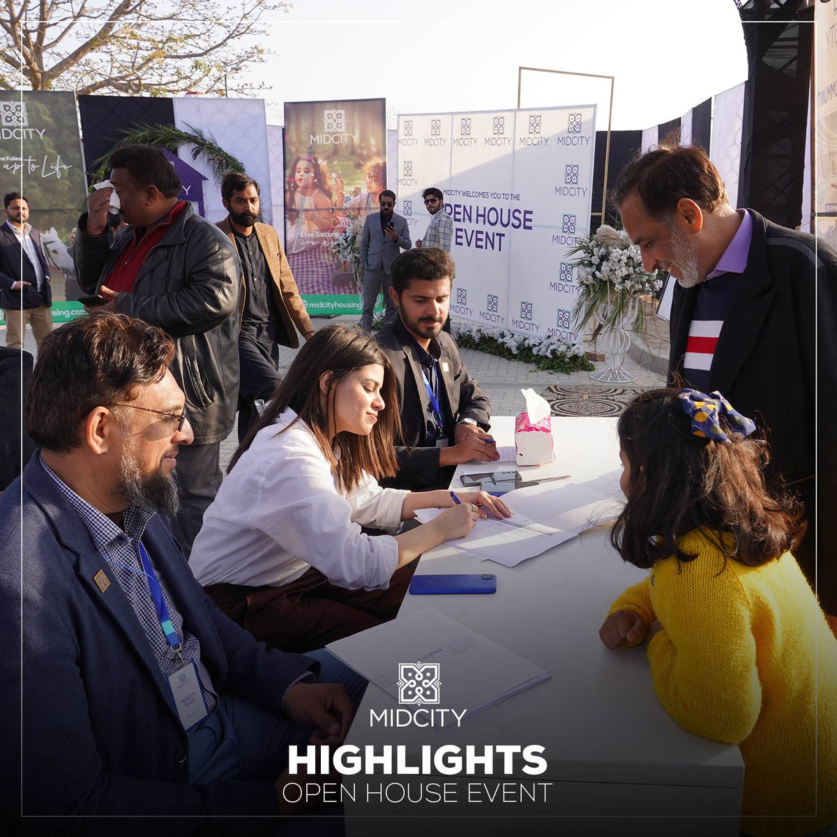 midcityhousing's tweet photo. Response of 1st Day of Open House was outstanding. Have a look at some great moments.
#MIDCITYLahore #OpenHouseEvent #OpenHouse #MIDCITYOpenHouse https://t.co/5F0JBXTkmy