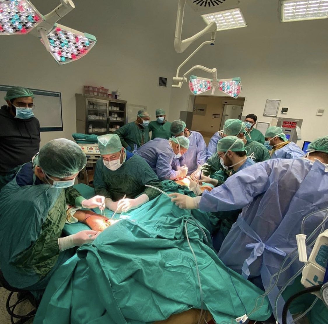 Elleriniz dert görmesin, iyi ki varsınız.