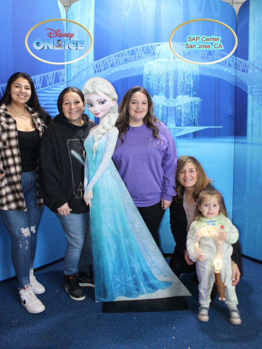 NickBrunoMendes's tweet photo. #disneyonice @SAPCenter https://t.co/9W65lbvoZc