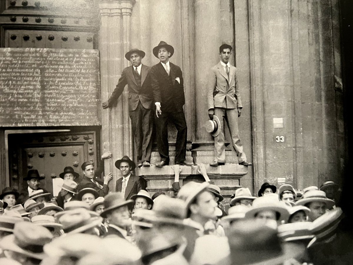 Tlatoani_Cuauhtemoc on Twitter "POR LA AUTONOMÍA UNIVERSITARIA! Fotografía de 1929 en la Ciudad