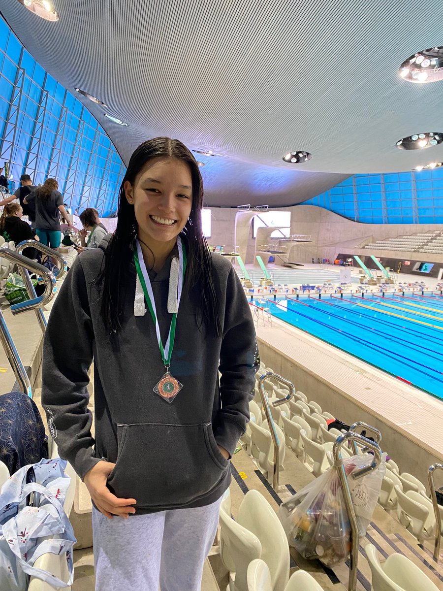 ClubLarkfield's tweet photo. Larkfield’s first medalist on the first day of the 2023 Kent Championships at London Aquatic Centre with her fifth place in the Girls 16 years 200m Backstroke.  Well done Lyanna 
👏👏👏👏👏👏👏 https://t.co/0JeqpPVNmW