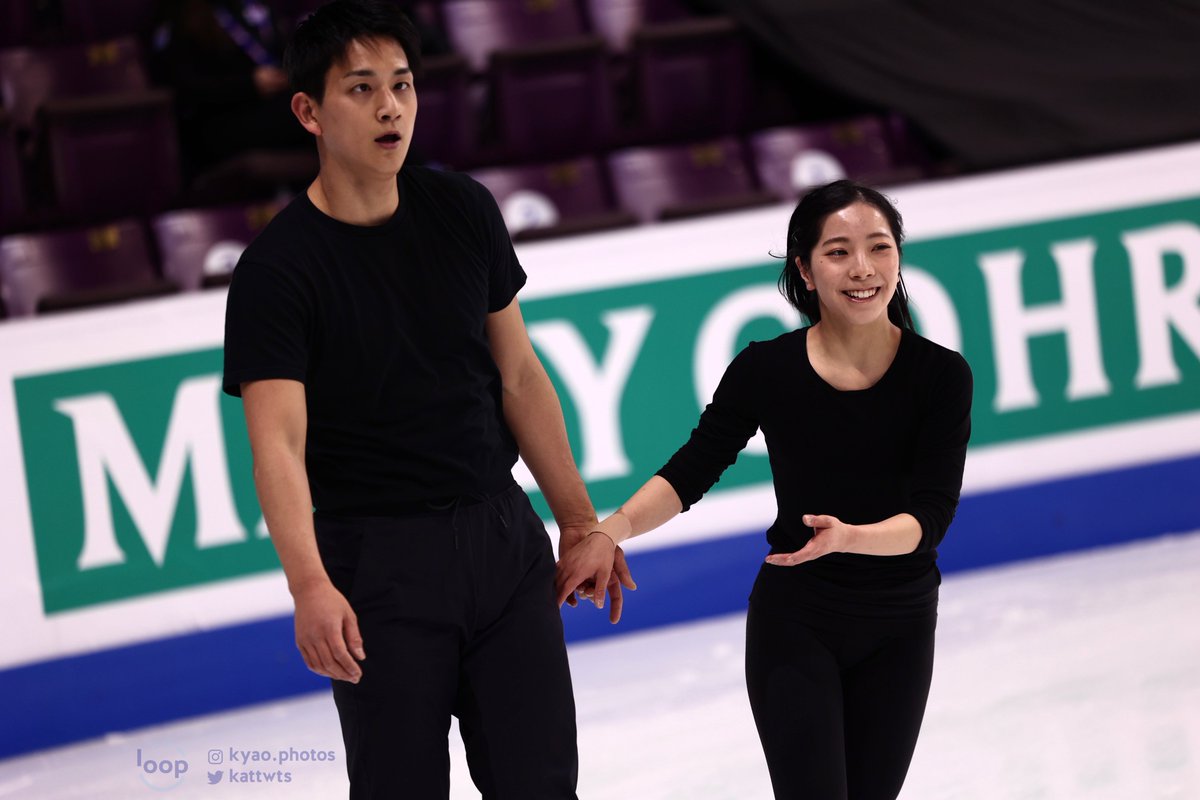 InTheLoPodcast's tweet photo. Third day of competition at #4CC23 #4ContsFigure! Some #RikuMiura/#RyuichiKihara. All smiles from them this morning😊

#三浦璃来/#木原龍一 https://t.co/Mh5ScdReQn