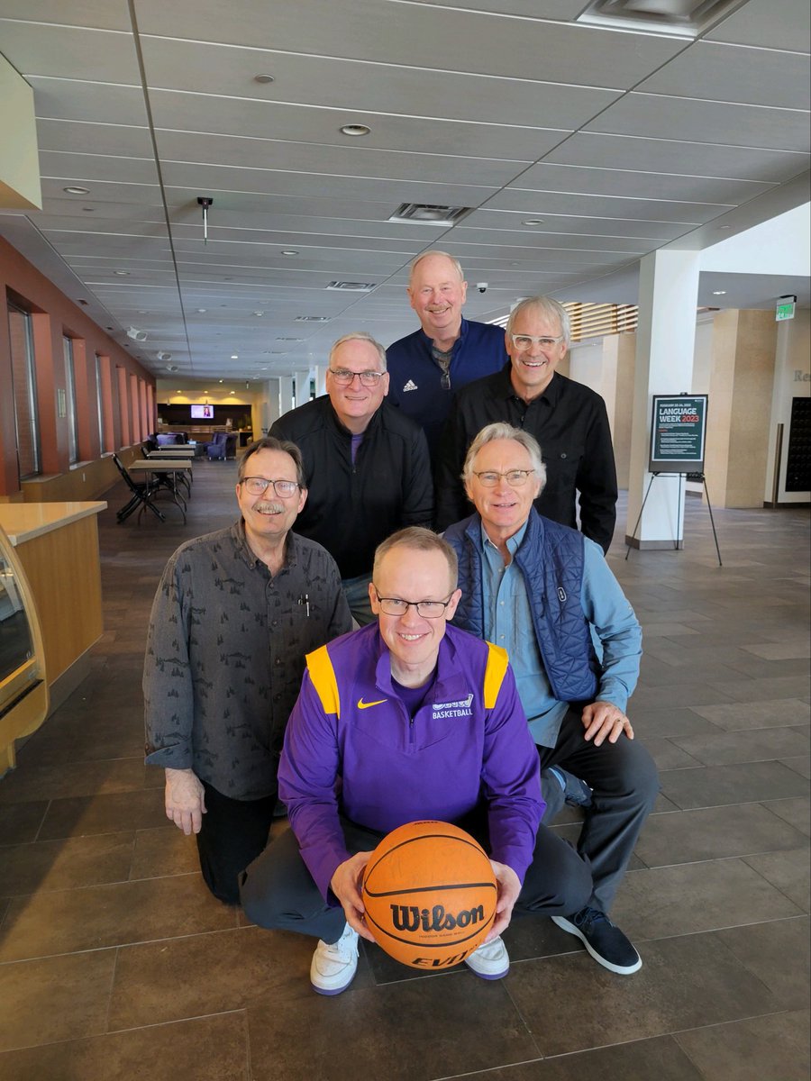 Looking forward to honoring the 1972-73 Conference Championship team at halftime of today’s game!
#CompeteWithPurpose 
⁦@NorthwesternMN⁩ ⁦@unweagles⁩ ⁦@unwmbb⁩