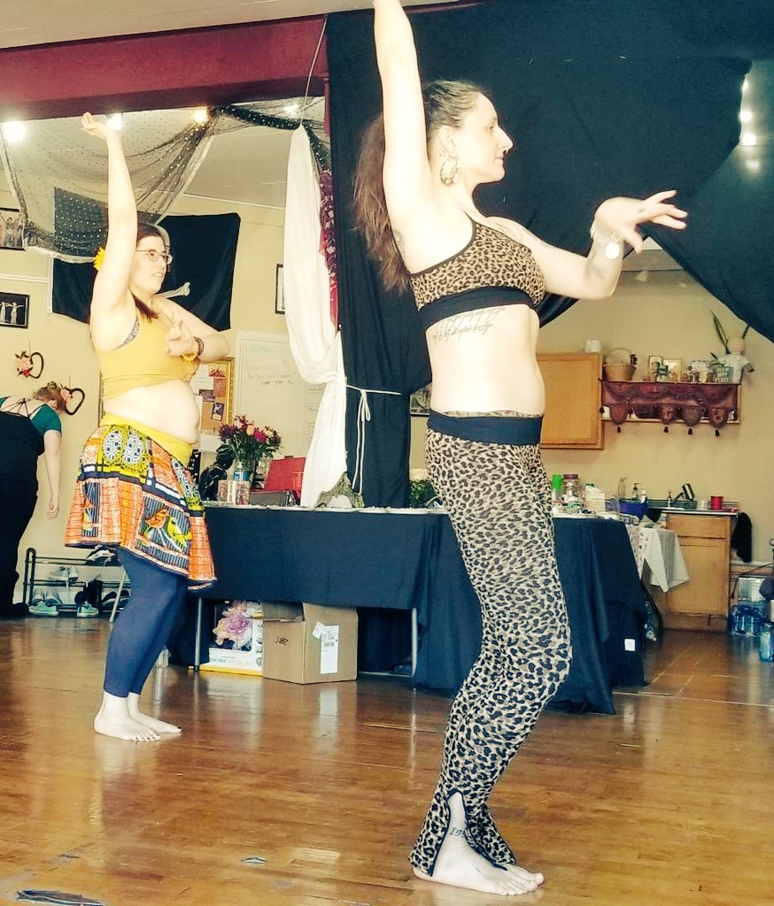 TamarindTribal's tweet photo. Galentine's Day at Tamarind Studio!  The Sauce is leading our dance portion.   Having a great time!

#tamarindstudio #tamarindtribalbellydance #galentines #bellydance #bellydanersofinstagram #milwaukeedance #saucyjoc https://t.co/YX8hRuQf3j