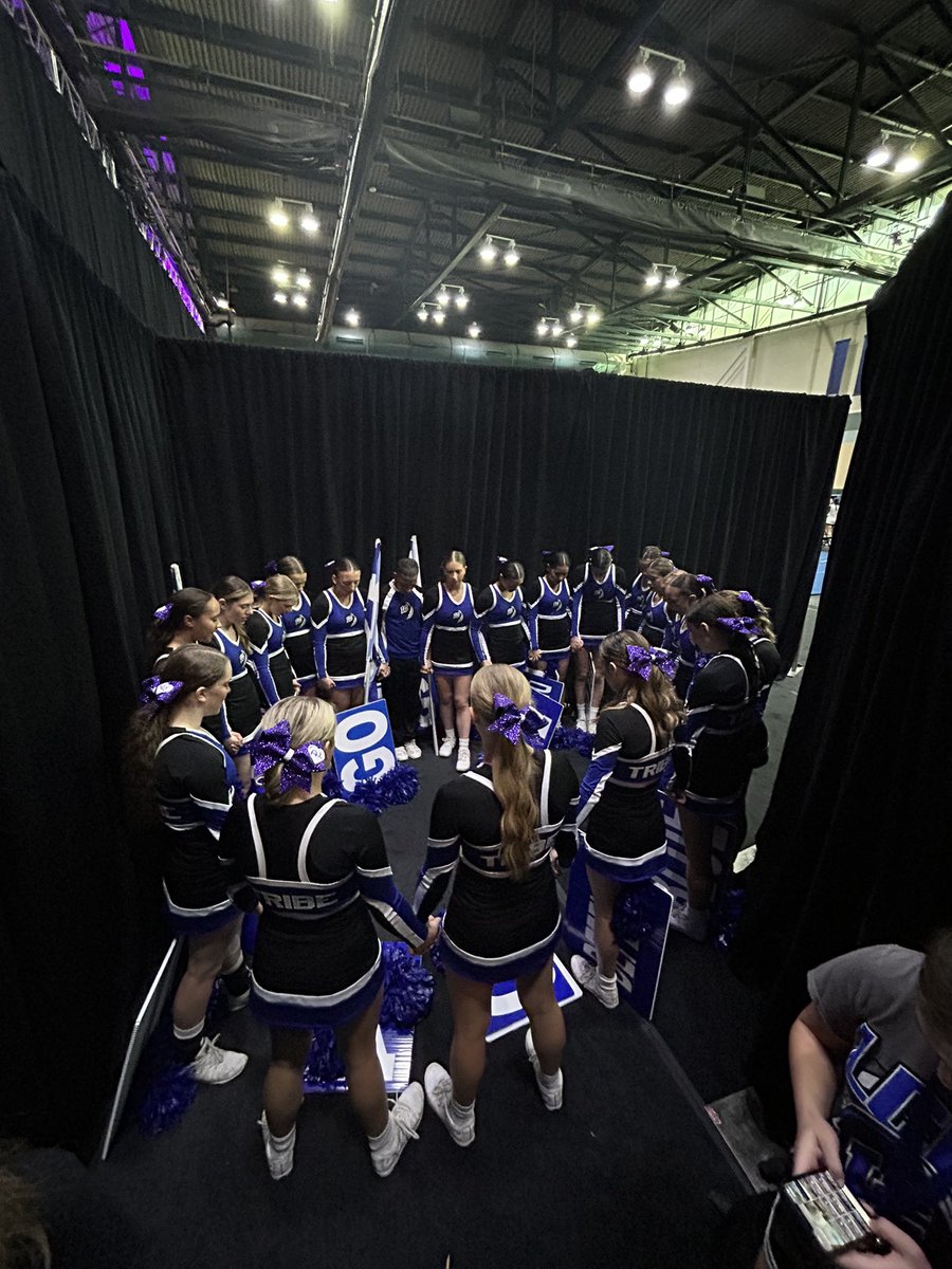 Lake Central Cheer tweet media