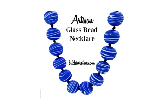 Beautiful #artisan made, #marble sized glass #beads dance with swirls of subtle, muted #violet and soft milky white. Hand strung and knotted with a barrel clasp. These beads have a #velvety smooth luxuriousness to them &amp; a nice weight.

#bitchinretro #wow

bitchinretro.com/products/art-g…