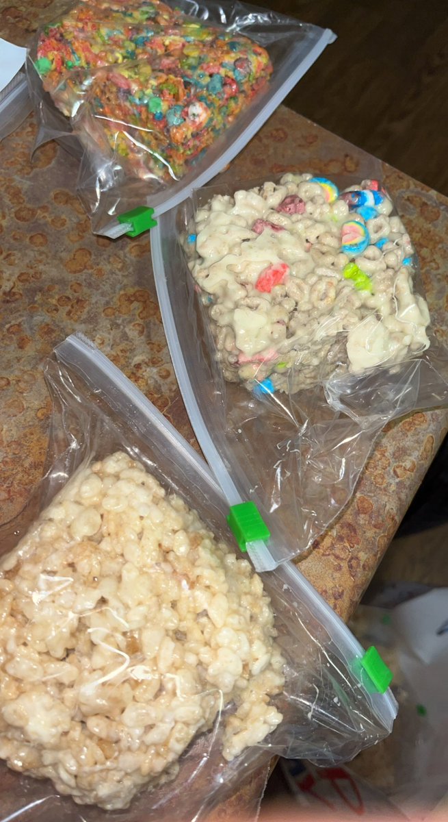 gramapetite's tweet photo. Real canna butter
Fruity pebbles 💨 🅿️
Cinnamon Toast Crunch 🥣 💨
Lucky Charms ⛽️🍀
Rice krispy🍃⛽️
38gs
#gramfam #gramfam22 #gramfam23 #gramfam24 #gramfam25 #gramfam26 https://t.co/3TSYJm3GEk