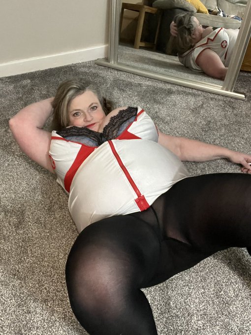 Coming to have me? Mid fifties, with horny intentions!! Virtual only of course! #bbw #bbwroleplay #curvylicious