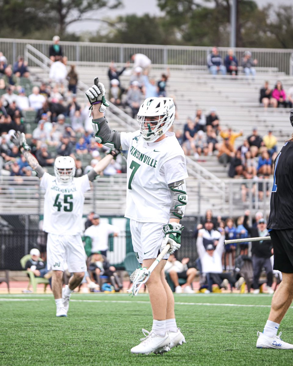 NCAALAX's tweet photo. DOLPHINS MAKE WAVES 🐬 

No. 18 Jacksonville takes down No. 8 Duke, 13-12.

#NCAAMLAX x 📸 @JAX_MLAX https://t.co/0uTUQWh1Ti