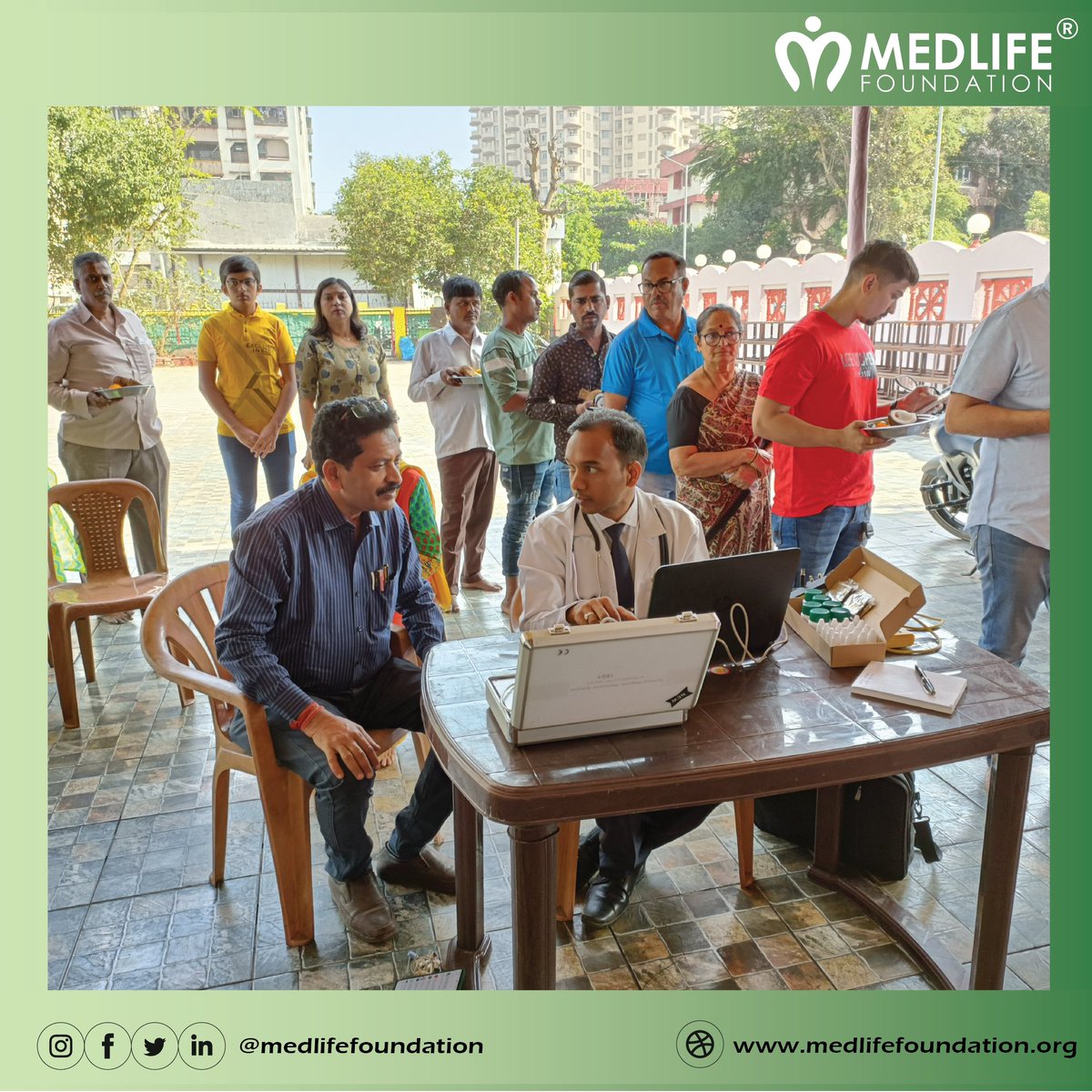 Med_foundation's tweet photo. Medlife Foundation organising a Digital Health checkup camp and a blood donation camp in association with AOL in Navi Mumbai.

#medlifefoundation #development  #nonprofitorganization #maharashtra #healthcamp  #funding #artofliving #navimumbai #shrishriravishankar #jaigurudev https://t.co/7CfP1pS1Dy