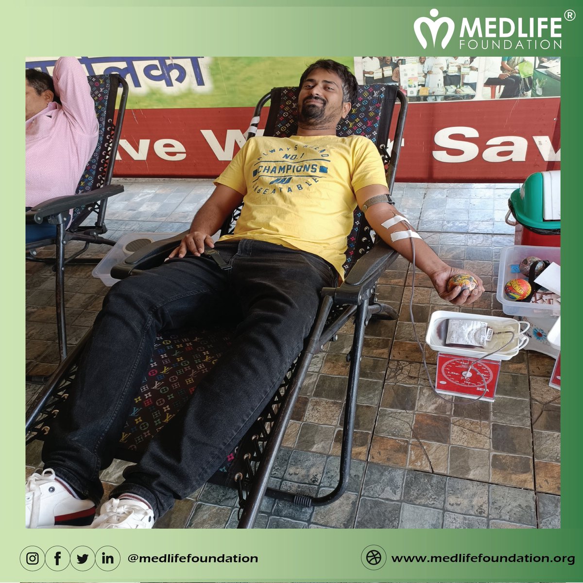 Med_foundation's tweet photo. Medlife Foundation organising a Digital Health checkup camp and a blood donation camp in association with AOL in Navi Mumbai.

#medlifefoundation #development  #nonprofitorganization #maharashtra #healthcamp  #funding #artofliving #navimumbai #shrishriravishankar #jaigurudev https://t.co/7CfP1pS1Dy