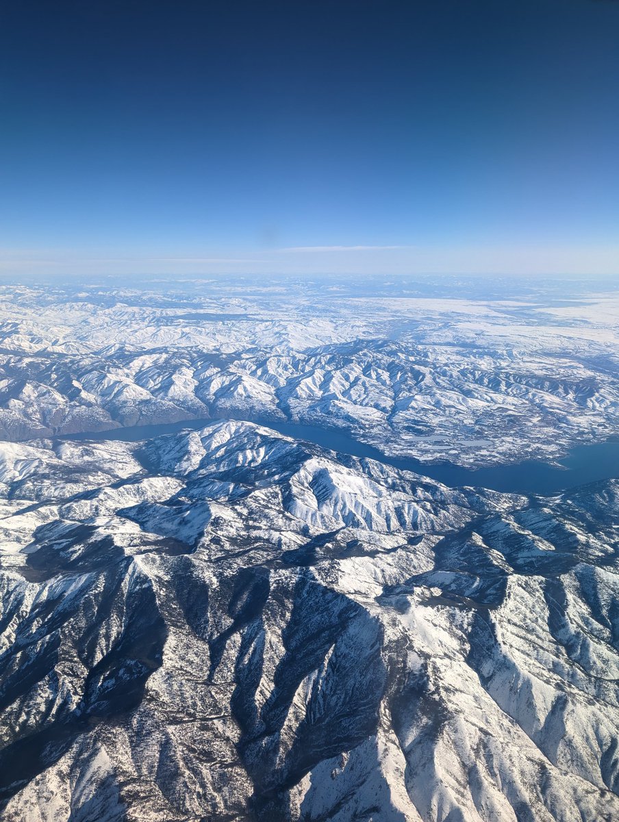 Amanda Haddaway, MJ, SHRM-SCP (@ahaddaway) on Twitter photo Hey <a href="/AlaskaAir/">Alaska Airlines</a> we had a great experience with Brett on flight 351 IAD-SEA. Excellent customer service and very attentive. Kudos! 🙌 Hey <a href="/AlaskaAir/">Alaska Airlines</a> we had a great experience with Brett on flight 351 IAD-SEA. Excellent customer service and very attentive. Kudos! 🙌
