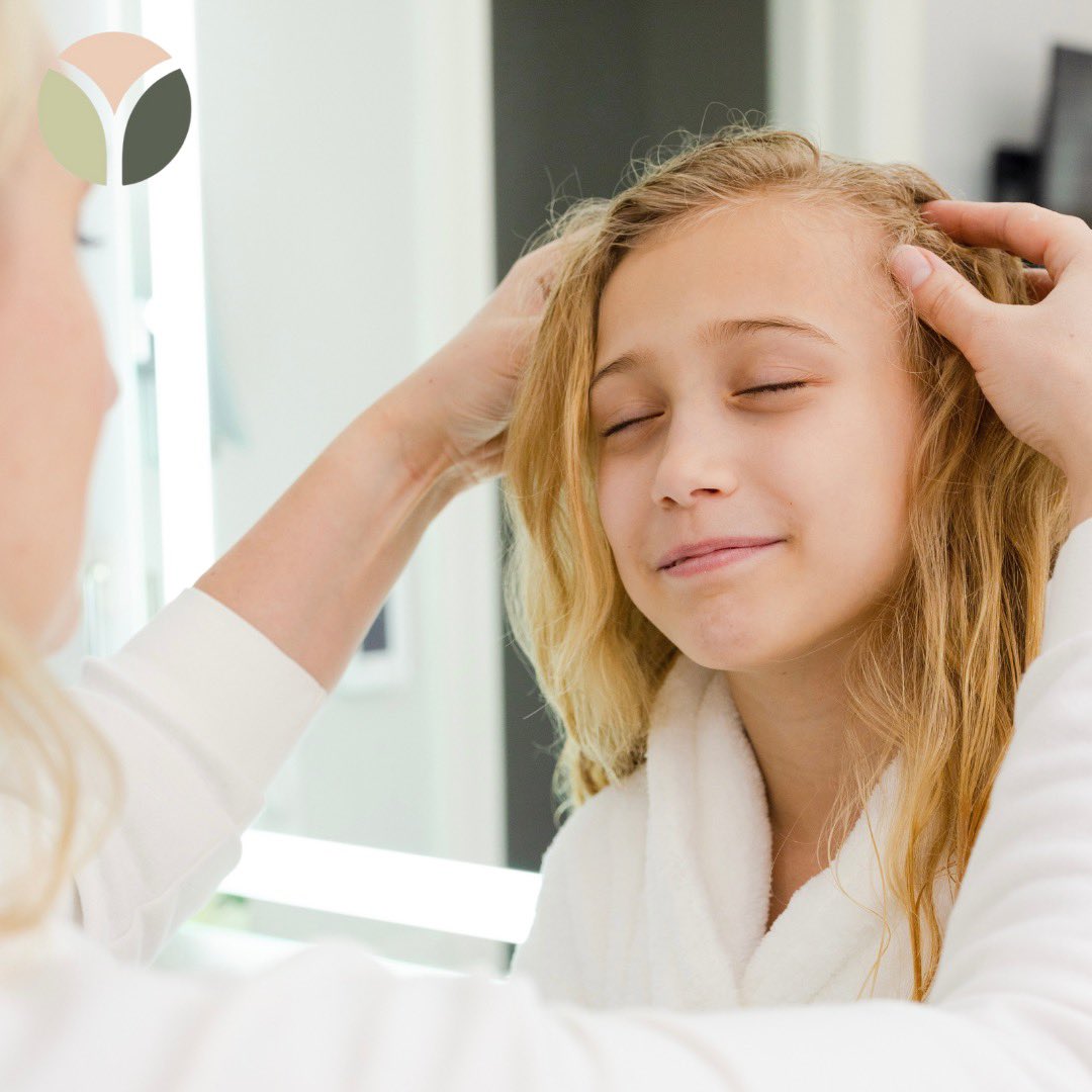 YobeeCare's tweet photo. #Beeyoutiful and say hello to the ultimate treatment for your hair & scalp! Our formula effectively soothes dry skin outbreaks. For best results, incorporate all 3 Yobee Care® products into your routine to establish a lifetime of healthy™ scalp & hair! https://t.co/cggAs1hUKj https://t.co/RfasCpuHSE