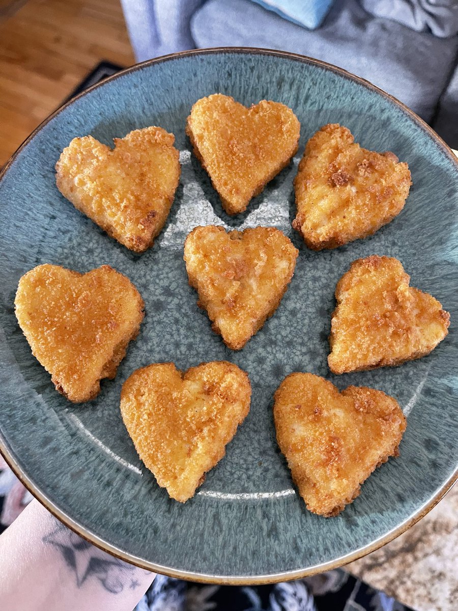 happy valentine’s day i accidentally bought heart shaped chicken nuggies from aldi