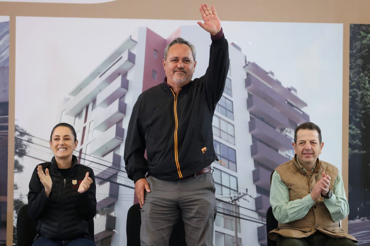 Excelente sábado amigas y amigos hoy acompañé a la Dra. @ClaudiaShein a las alcaldías #BenitoJuárez y #Cuauhtémoc.

Destacó los avances del Gobierno y anunció trabajos importantes en favor de todos sus habitantes.

Somos un gobierno de territorio, nunca de escritorio