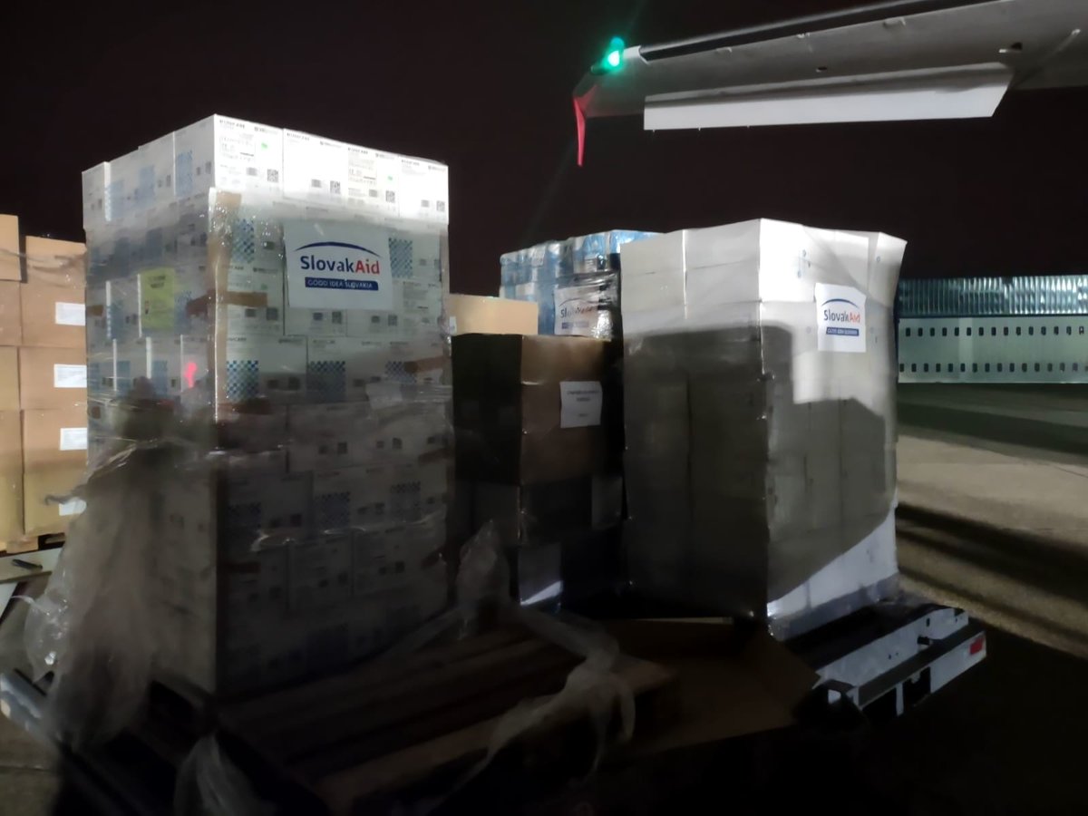 SlovakAid's tweet photo. DO TURECKA POSIELA SLOVENSKO HUMANITÁRNU POMOC🆘️zajtra ráno, lietadlom MV SR, v objeme viac ako 6 ton➡️je výsledkom úzkej spolupráce #MVSR a @SlovakiaMFA➡️potravinová pomoc,hygienické potreby a ďalší materiál
#NaSpolupraciZalezi #MySmeSlovakAid🇸🇰 https://t.co/96SlqFwV4S