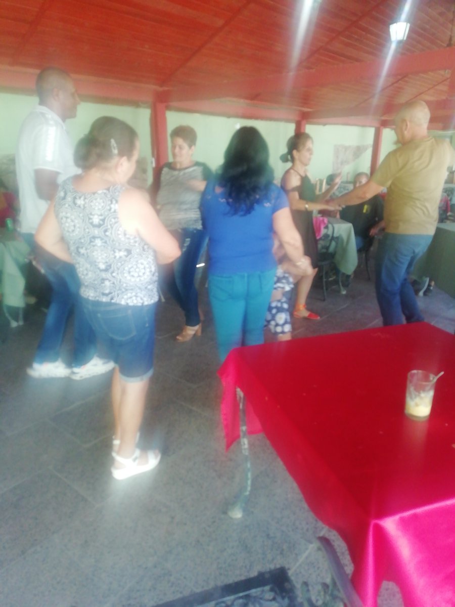 En el hotel Pinar Encanto se celebra los triunfos alcansados en el año 2022 de la Empresa  Brigada Integral #PinardelRío 
#Cuba