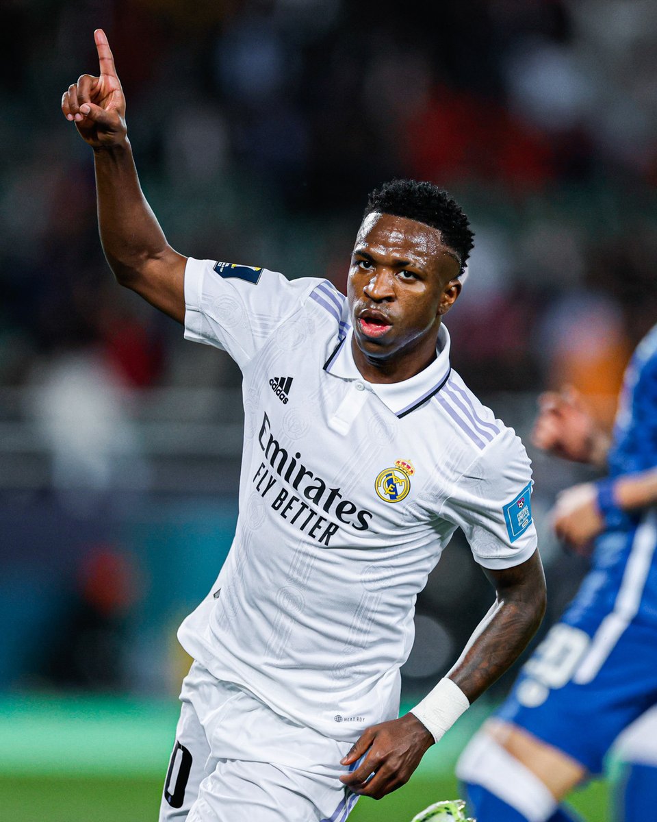 realmadridpt's tweet photo. 😈 M A L V A D E Z A 😈
#ClubWC | @vinijr https://t.co/bbzDZ0uNiL