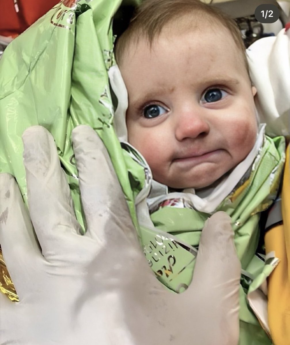 Parrattarna's tweet photo. She escaped from the wreckage after 128 hours .. hey baby you made us happy
#HelpTurkey 
#Deprem https://t.co/TpEh1jubuX