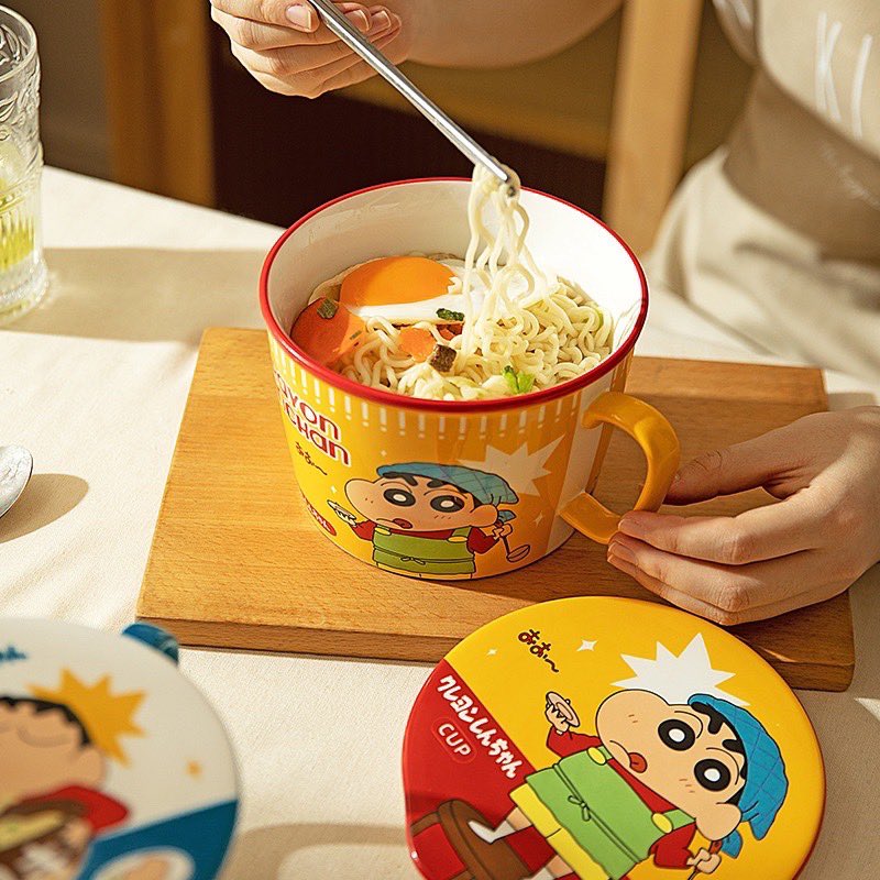 ถ้วยกินมาม่าชินจังน่ารักมาก แกเอ้ยยยยย ควรค่าแก่การมีไว้กินมาม่าจริงๆ So Cute 🥹🍜