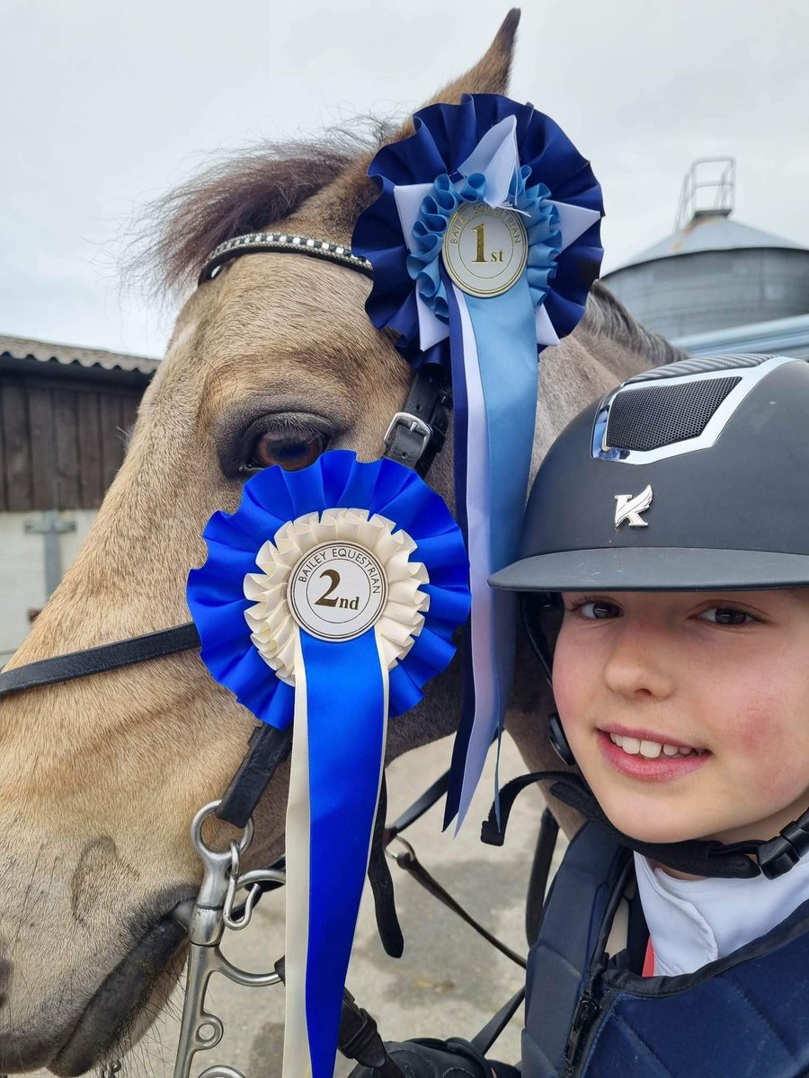 Great work by Hetti from Y5 today competing in the @BritShowjumping Just For Schools League representing Ysgol Bro Ingli🐴Hetti managed to earn 22 points today - points from every competition until June will be totalled together to decide if she continues into the British Finals