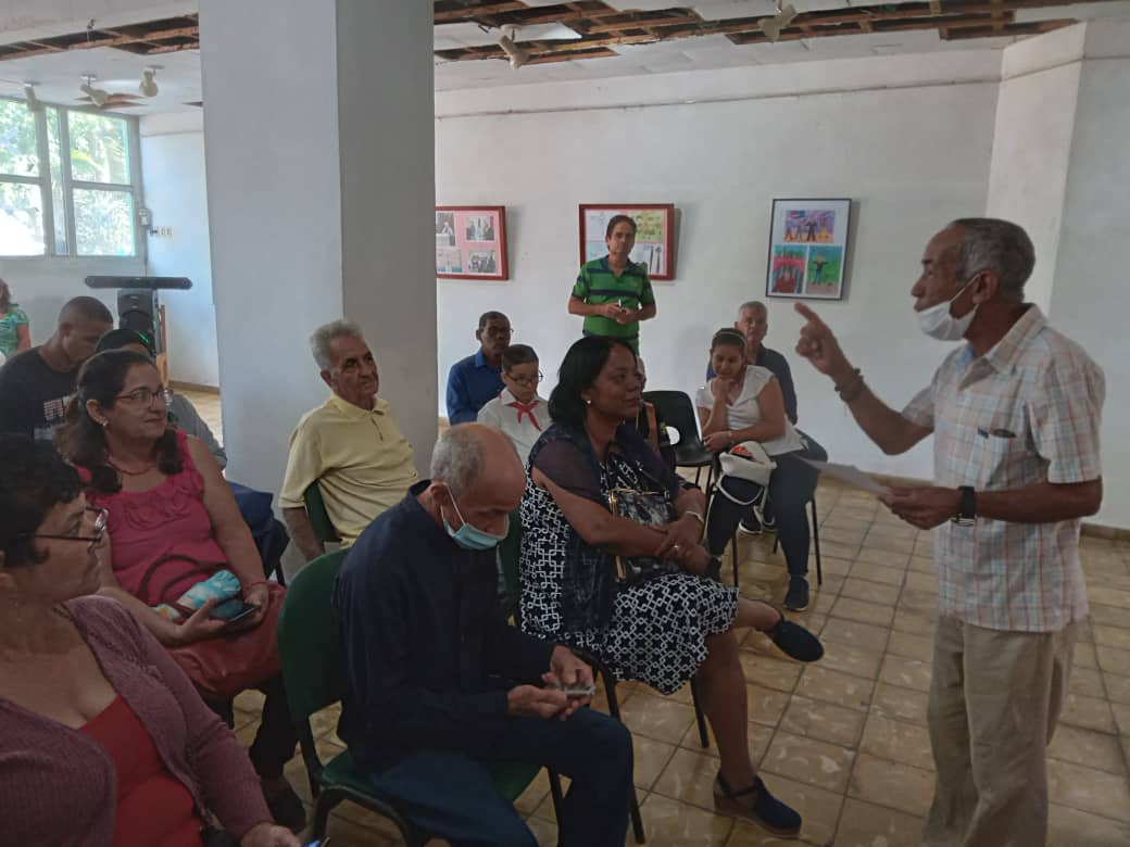 #RadioArtemisa Por el 175 aniversario del natalicio de Carlos Baliño,  se inauguró en la Galería de Arte una exposición, con dibujos realizados por pioneros. El 13 de febrero se efectuará el II Evento: Del viejo roble al Caguairán.
#CubaViveEnSuHisoria#Cuba