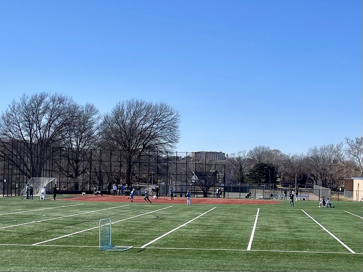 EmilyBrownKC's tweet photo. @Prime27_17 boys putting in off season work today.

40° and sunny in February means outdoor practice! https://t.co/3V87997inQ