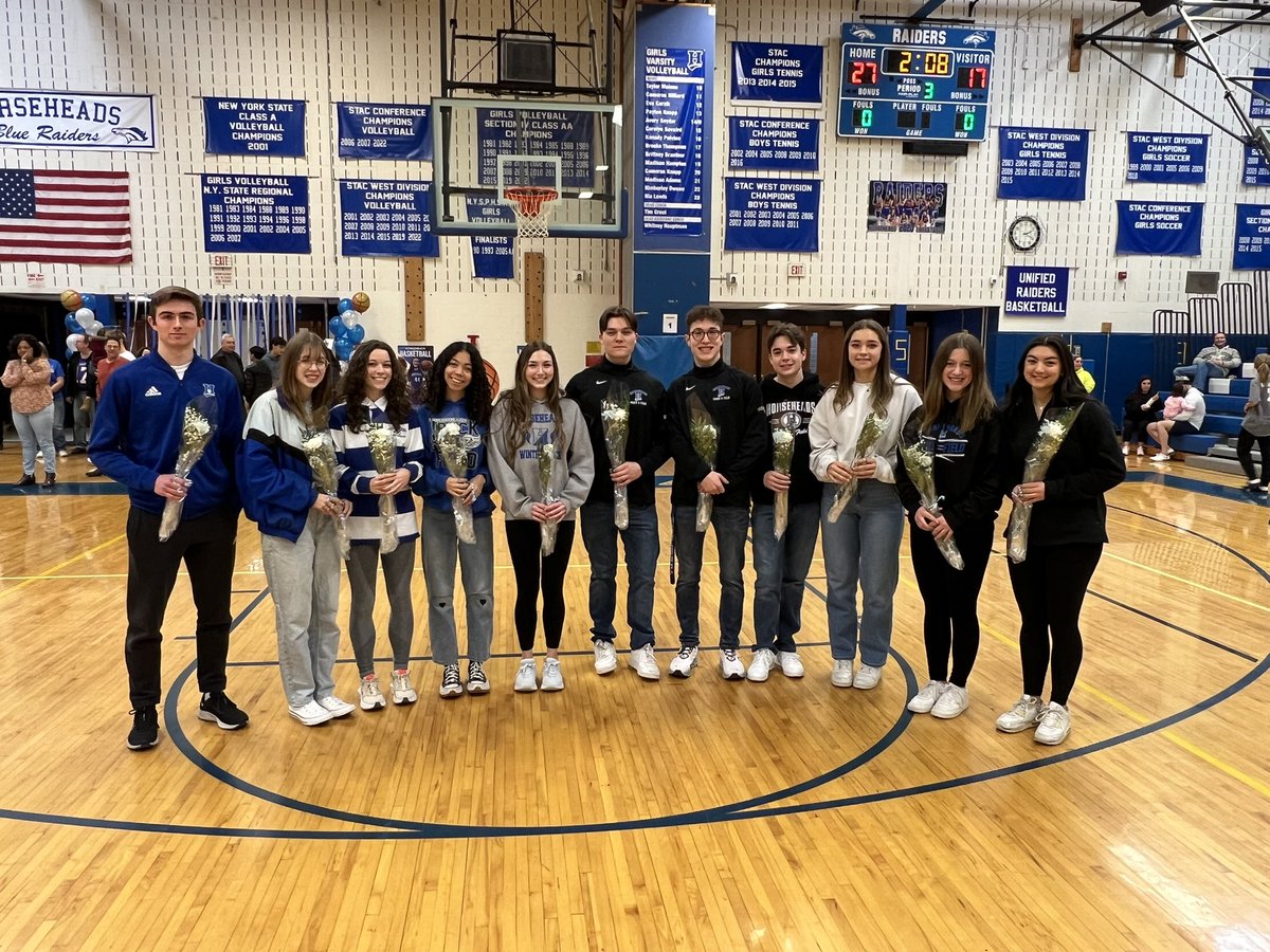 HorseheadsAD's tweet photo. Congratulations to our Senior Indoor Track and Field athletes! The first time we are recognizing our seniors!
A talented group who have excelled on and off the track! Thank you for being a Raider!
#CareCommitWorkTeam #SeniorTrack #GoRaiders #ThankYou https://t.co/qeKcmvXBmr