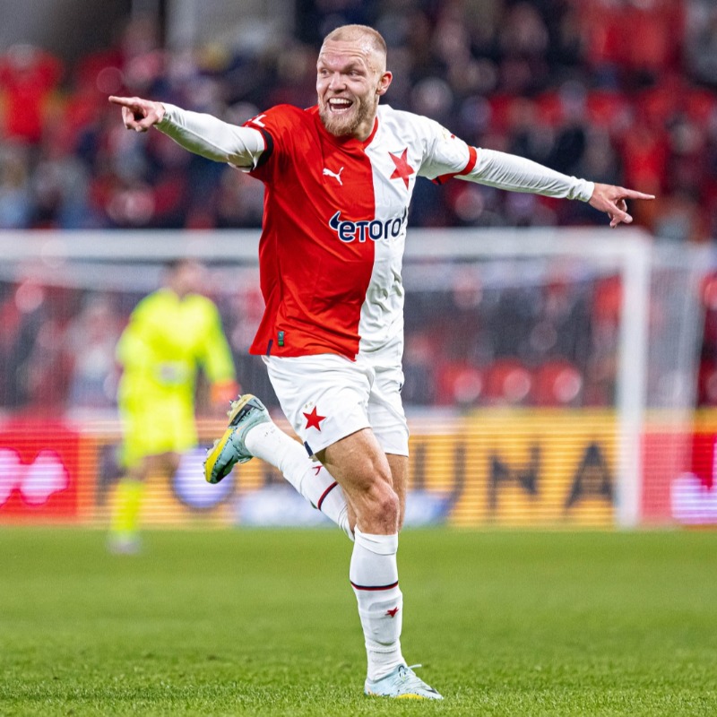 slavia_eng's tweet photo. Ewerton and Mick van Buren came from the bench after the break and scored after the break to secure another win of the spring season! ✅ #slabrn