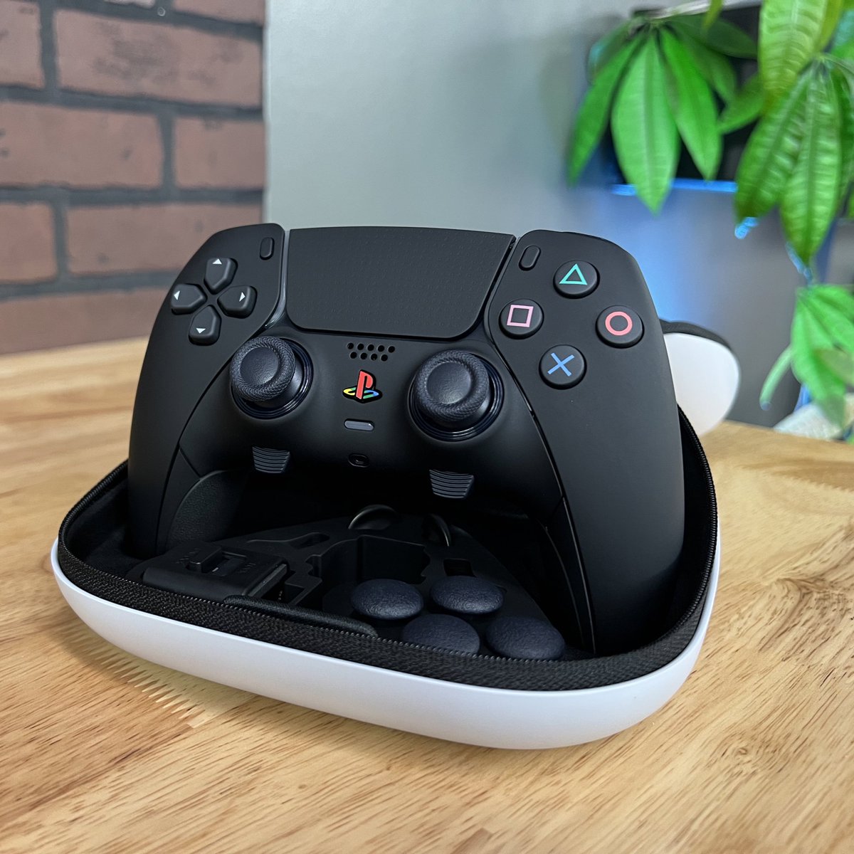 It’s here! PS2 DualSense Edge! 

Available for purchase on our website now!
We have very few build allocations left for the Edge controller so set a reminder! 

Buy quality. Buy Luxury. Buy LaZa Modz
LaZaModz.com