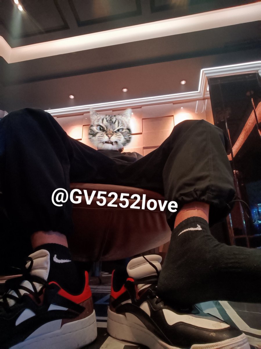 GV5252love's tweet photo. 喝多了儿子们 https://t.co/1h8GPtAf9U