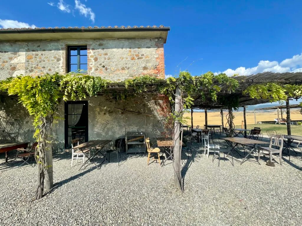 Vue sur les collines à La Locanda in Tuscany buff.ly/3ROoE6j 
<a href="/visititalytoday/">Visit Italy</a> <a href="/VisitTuscany/">Visit Tuscany</a> <a href="/smithhotels/">Mr & Mrs Smith</a> #Tuscany #hotels #Italy