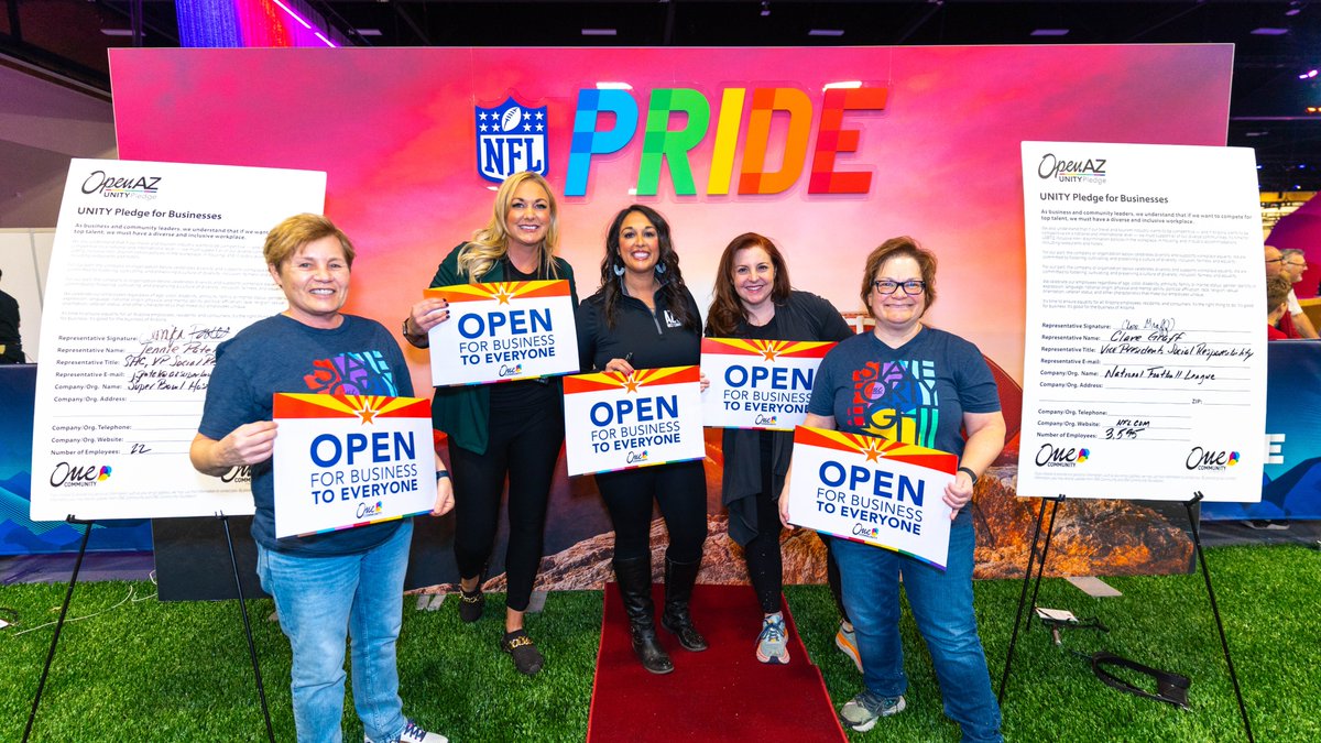 OneCommunityAZ's tweet photo. We can't think of a better way to get ready for the #BigGame than by announcing that the @AZSuperBowl and the @NFL have signed the #UNITYPledge! Thank you for supporting an #Arizona that celebrates, respects and protects us all! #ArizonaforEveryone #OpenAZ #LoveAZ https://t.co/zQw17Y6V7g