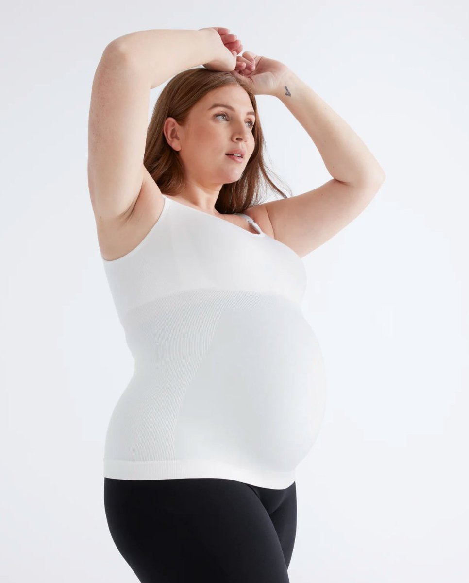 Meaghan (@meaghan.greeeen) for <a href="/knix/">knix</a> 🤰💕
(via Instagram)