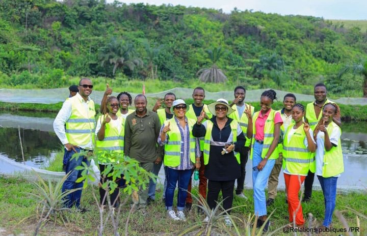 Soutenus par le Chef de l'état <a href="/fatshi13_/">Félix A. Tshisekedi</a> dans notre projet de pisciculture de <a href="/PGDEN/">Denya PG</a>; nous avons atteint avec brio notre objectif de produire des poissons bios pour combattre l'insécurité alimentaire en RDC.✊

<a href="/Biche_KABENGELE/">KABENGELE Bibiche</a> <a href="/Rawbank_sa/">Rawbank sa</a>