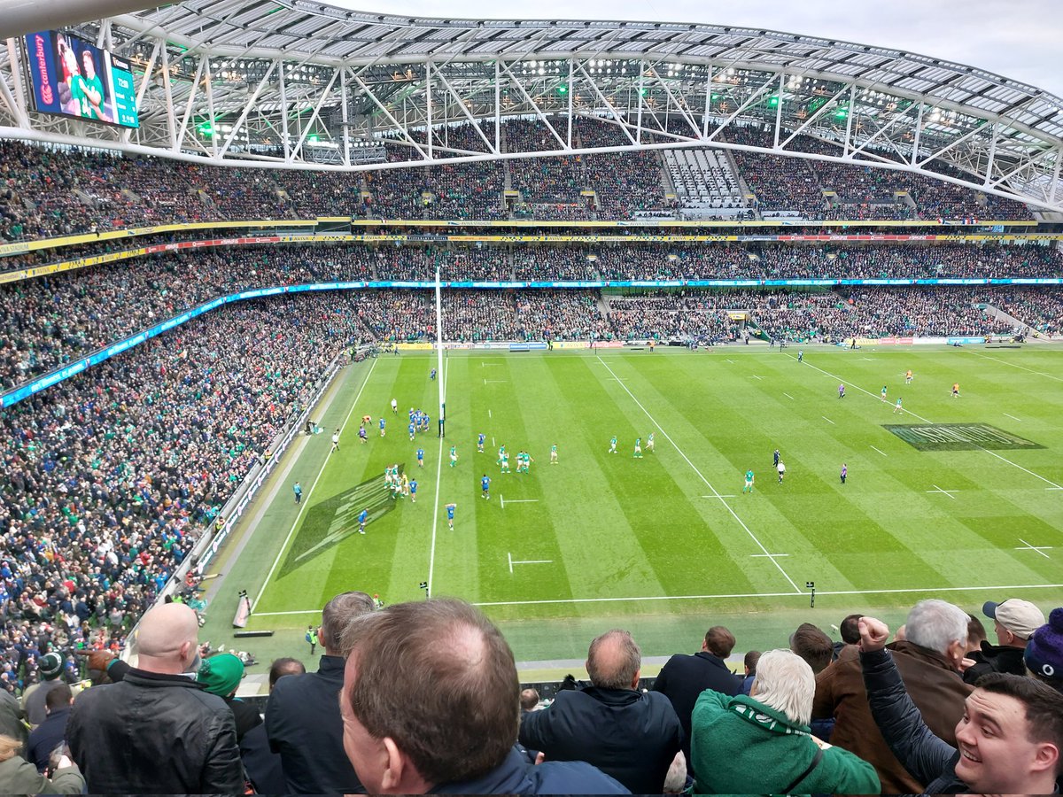 I can't spake. What a game. That first half was probably the best half of rugby I've ever witnessed. Two very good teams just going at it.  Some win. 🍀🏉👌 #IREvFRA