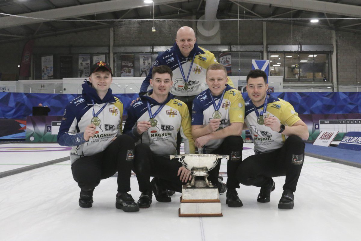 SCOTTISH CURLING MEN’S CHAMPIONS 🏆🏴󠁧󠁢󠁳󠁣󠁴󠁿

Fourth time winning the title, but it wasn’t an easy one with an excellent close game against Team J. Craik🤝