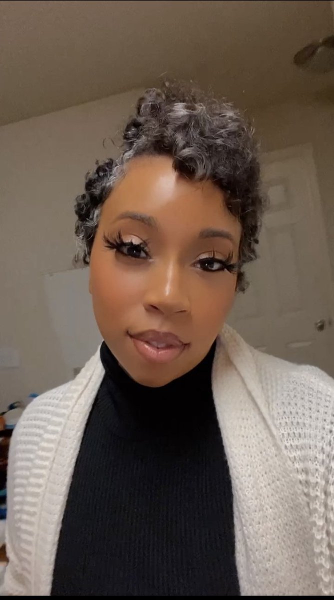 NthnBut_Trouble's tweet photo. I chopped it off y’all and I feel fine as fuck https://t.co/9YcTH1yBpb