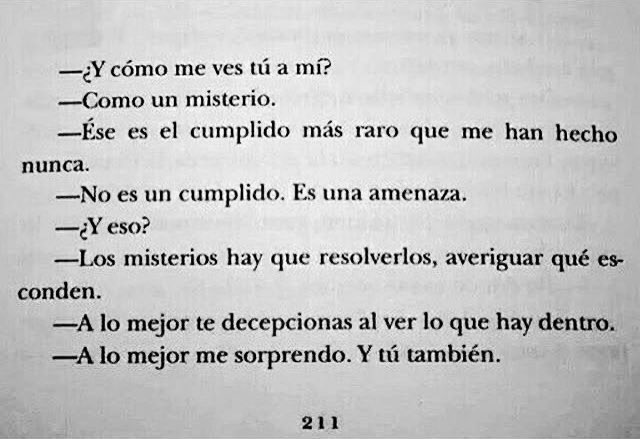 culturaliteral1's tweet photo. Carlos Ruiz Zafón - La sombra del viento https://t.co/angPtZph6o