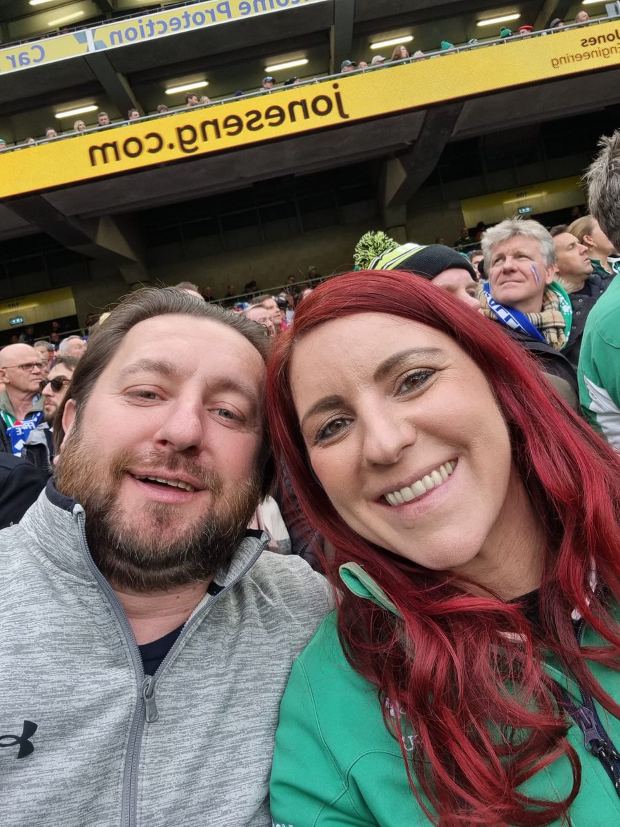 This 👇was my man of the match today. Yesterday he drove a round trip from #deise to #dunshaughlin to bring my mam to surprise me for my bday, then today he did the same trip (bus and train) to join us for the game! #BrotherlyLove #IREvFRA