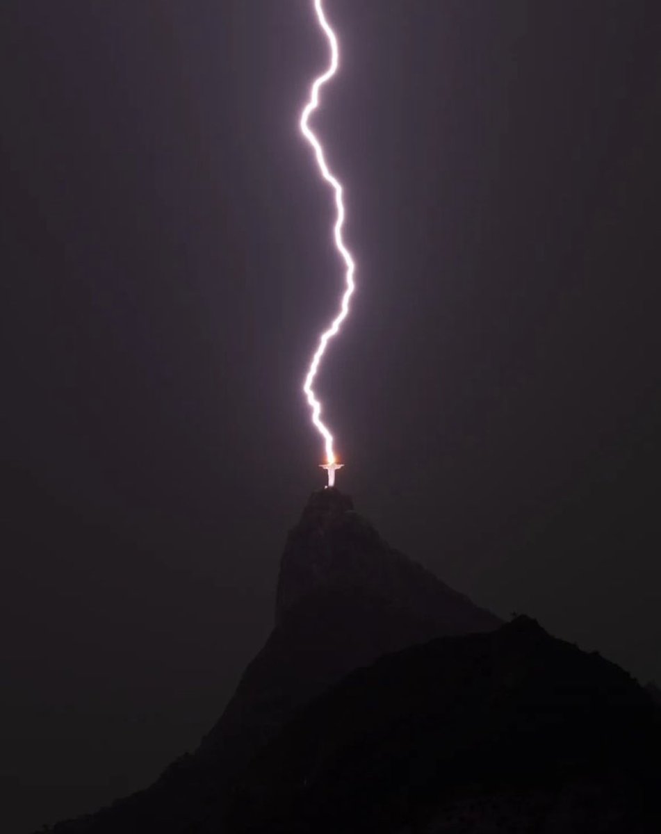 Lightning strikes Christ the Redeemer statue in Rio de Janeiro, Brazil.