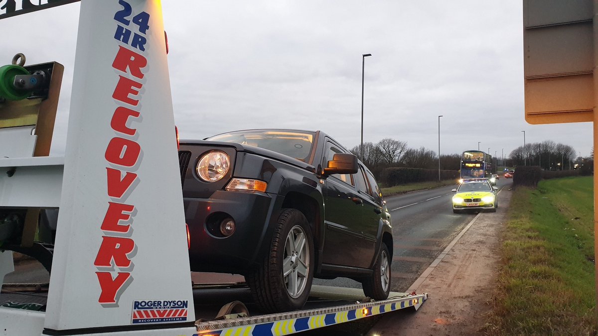 MerPolTraffic's tweet photo. This vehicle was stopped just off the M6 at Lymn by one of our Motorway patrols. The driver was found to be an uninsured provisional licence holder who was also wanted. The vehicle was recovered and the driver got bed & breakfast courtesy of on us @NWmwaypolice #syn4 https://t.co/yXCRwax6Rv