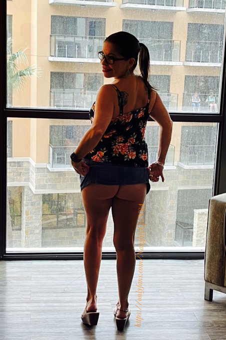 Have a sexy Saturday from me and hubby, a 46yo, 4&rsquo;10 mom of three not a model, possibly your neighbor<a href="/tag/saturday"class="tags"><span>#saturday</span></a><a href="/tag/ass"class="tags"><span>#ass</span></a><a href="/tag/hotwife"class="tags"><span>#hotwife</span></a>